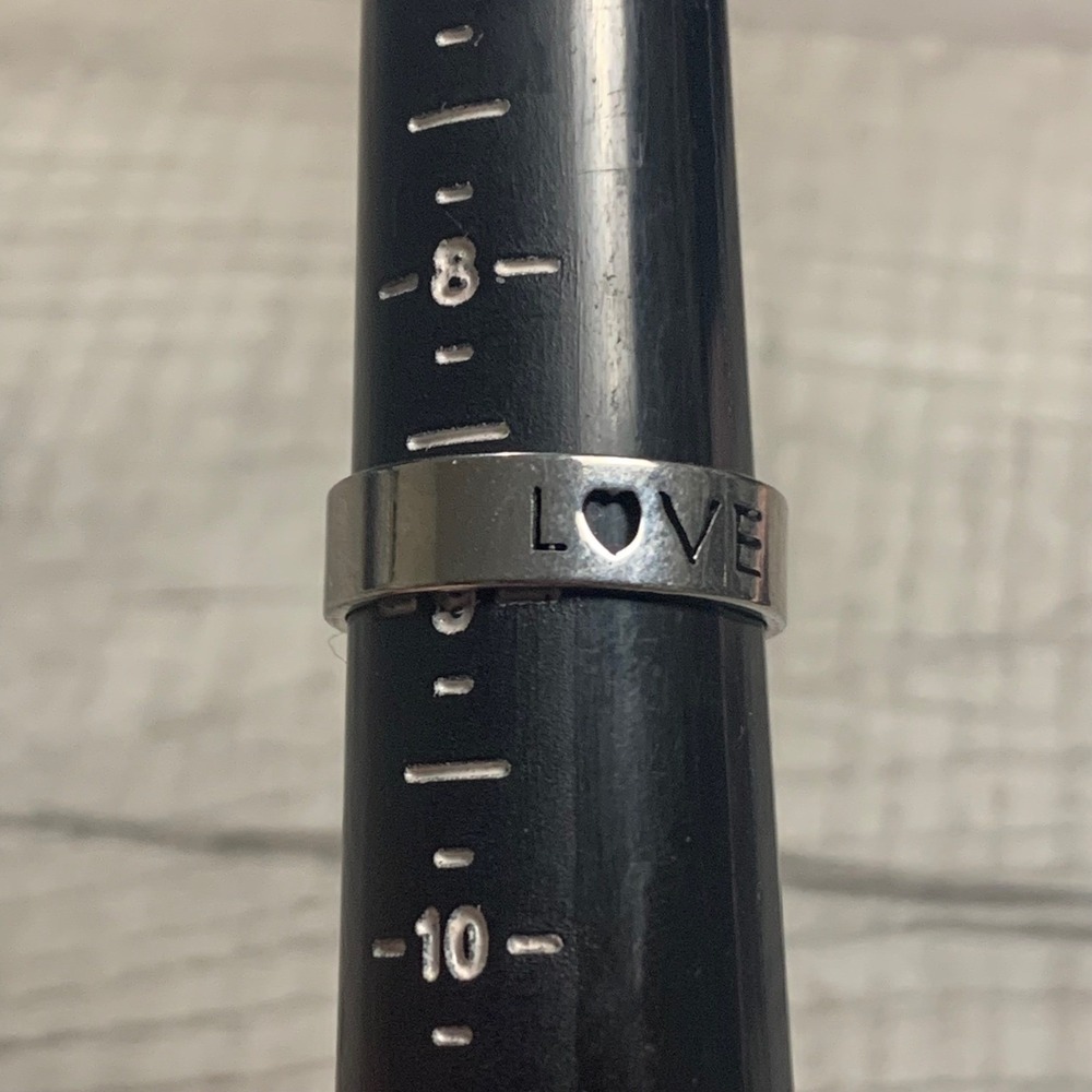 Silver Tone Love Heart Cutout Flat Band Ring Size 9 Minimalist Jewelry